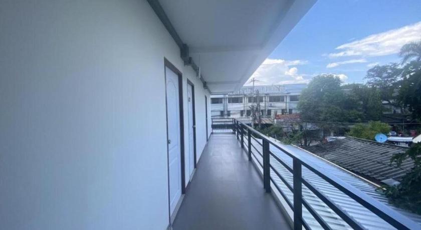 Oyo 1135 Triple A Residence Chiang Mai Exterior photo